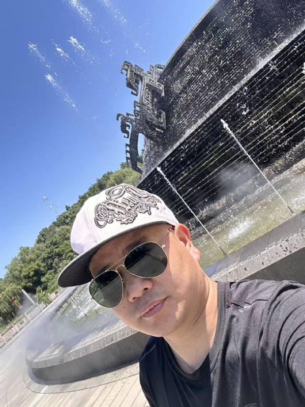 艾伦的第二张照片--福建父母相亲团